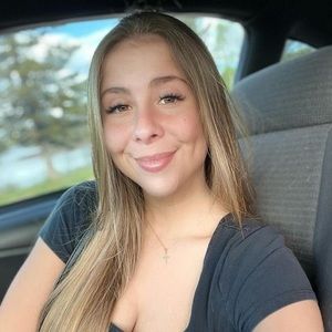 Meet your Posher, Joany